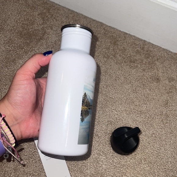 NWT Yellowstone White Water Bottle - Picture 7 of 7